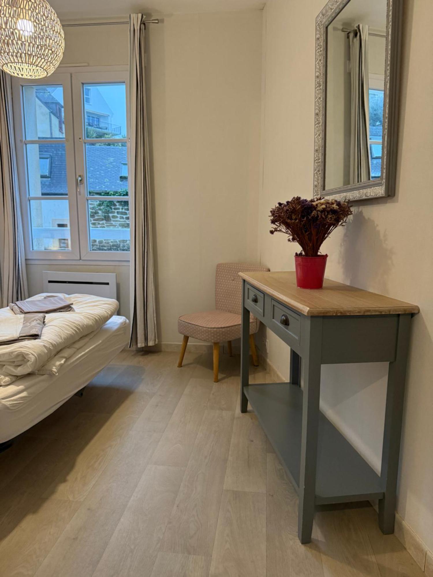 Appartement T2 Vue Sur La Riviere Avec Garage Privatif - Port De Saint-Goustan Оре Екстериор снимка