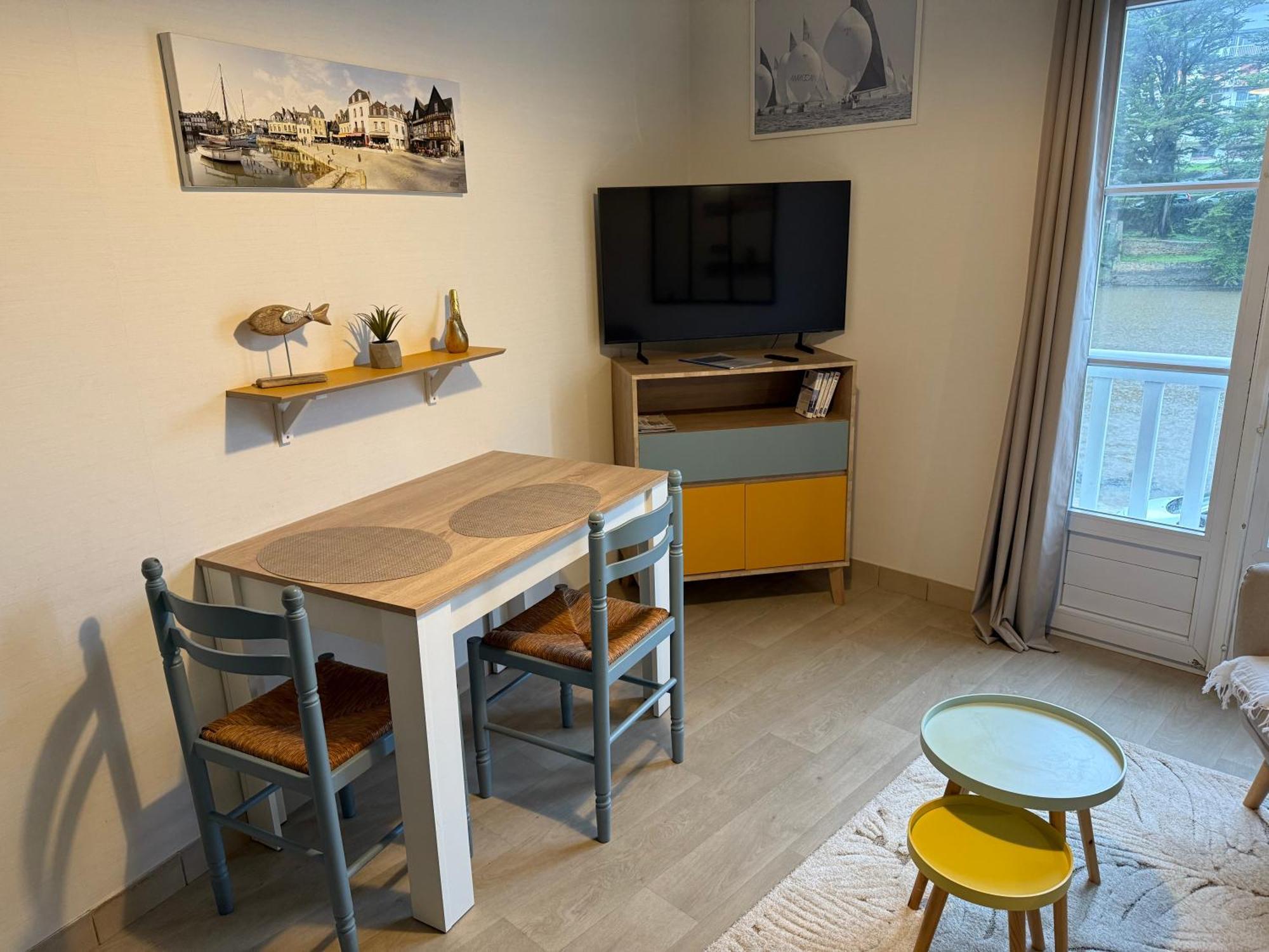 Appartement T2 Vue Sur La Riviere Avec Garage Privatif - Port De Saint-Goustan Оре Екстериор снимка